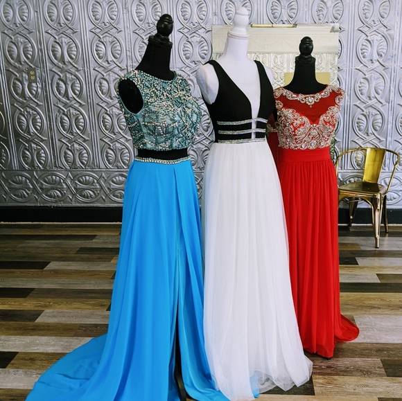 LAST CHANCE Terani Beaded 2-Piece Gown - Picture 2 of 4